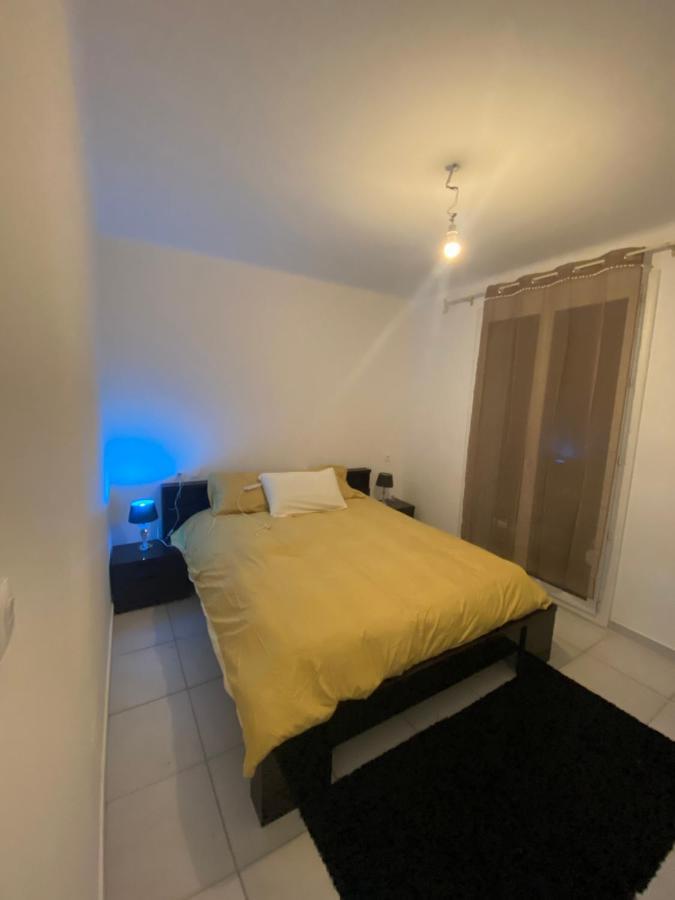 Grand Appartement Lumineux 75M2 Avignon Exterior photo
